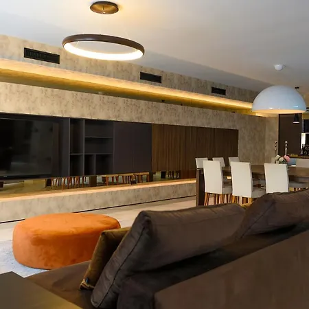 Apartment Mare Brand New, Cozy And Spacious Saints Constantine and Helena