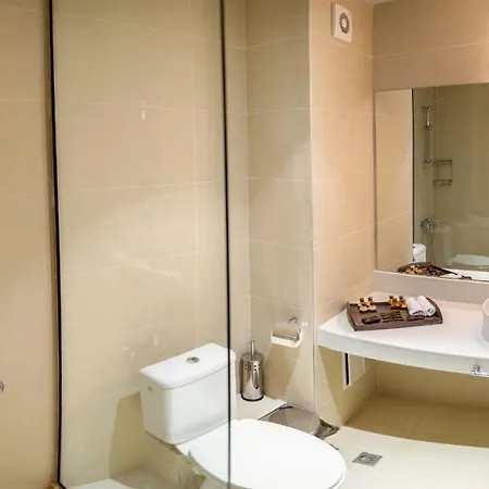 Mare Brand New, Cozy And Spacious Apartment Saints Constantine and Helena